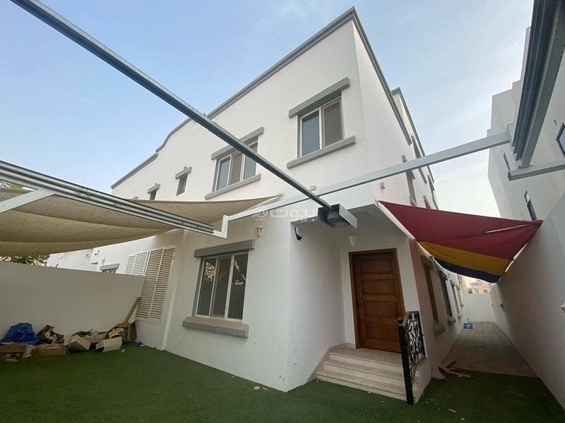 5 Bedrooms Villa For Rent Ghala, Muscat