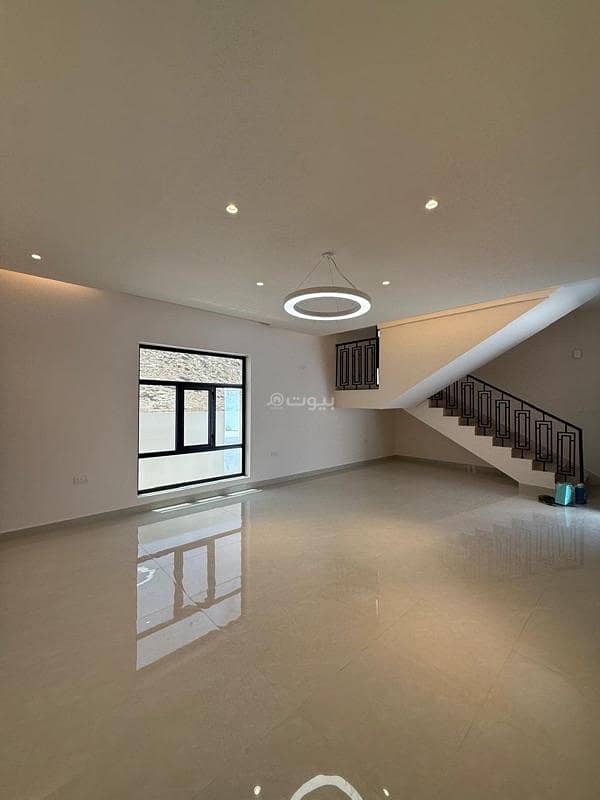 6 Bedroom Villa For Rent Al Amarat, Muscat