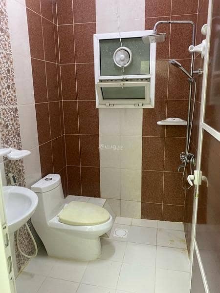 3 Bedrooms Villa For Rent Al Mawaleh, Muscat