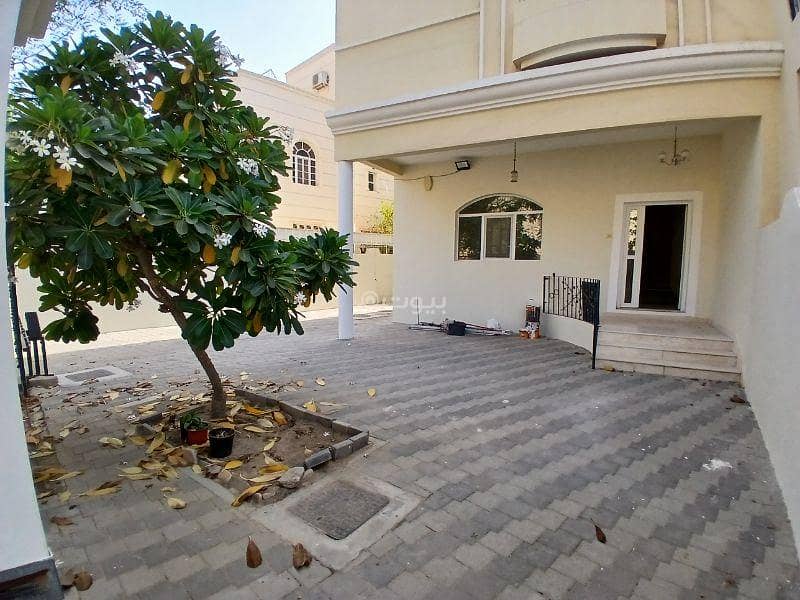 فيلا مكونة من 4 غرف نوم للإيجار في قورم، مسقط