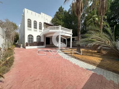 فیلا 5 غرف نوم للايجار في القرم، مسقط - فيلا مكونة من 5 غرف نوم للإيجار في قورم، مسقط