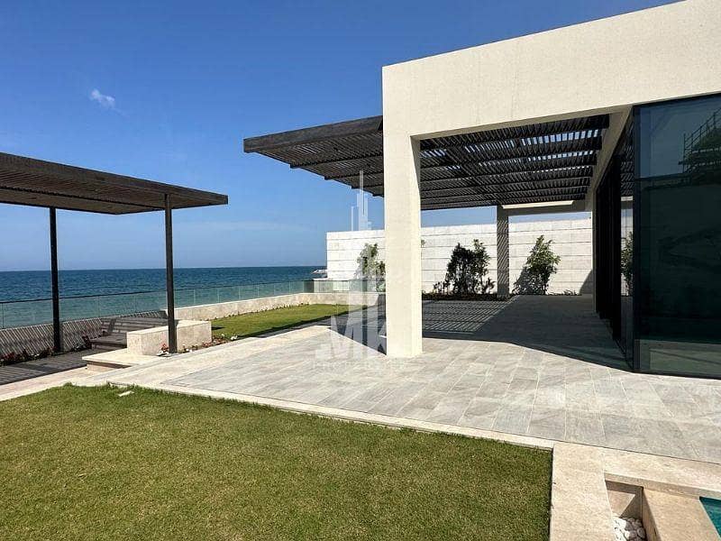 6 Bedroom Villa For Sale in The Wave (Almouj), Muscat