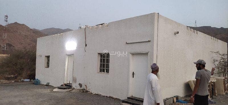 Commercial Building For Rent in Misfah, Muscat