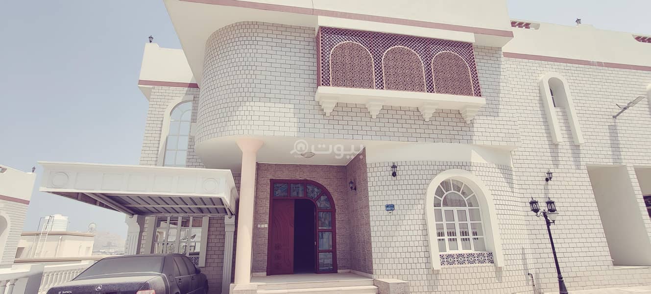 فيلا مكونة من 4 غرف نوم للإيجار في القرم، مسقط فيلا مكونة من 4 غرف نوم للإيجار في القرم، مسقط