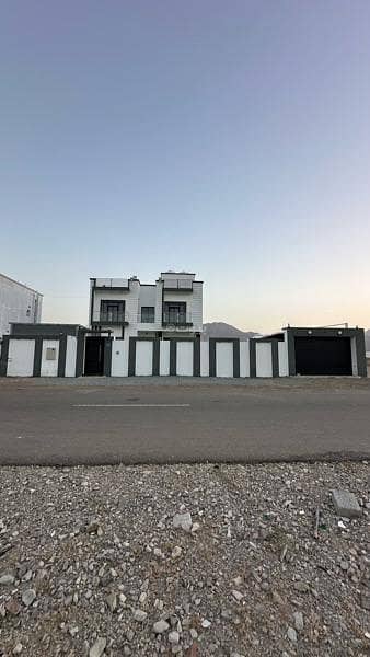 فیلا 6 غرف نوم للبيع في العامرات، مسقط - فيلا 6 غرف نوم للبيع في العمارات، مسقط