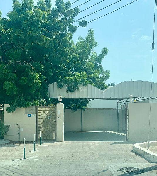 6 Bedroom Villa For Sale in Al Ghubrah, Muscat