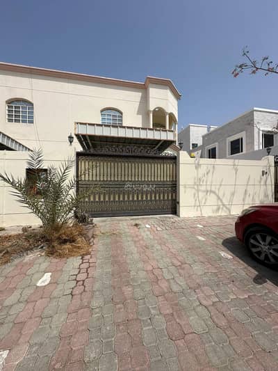 فیلا 4 غرف نوم للايجار في العذيبة، مسقط - فيلا مكونة من 4 غرف نوم للإيجار في عزبة، مسقط