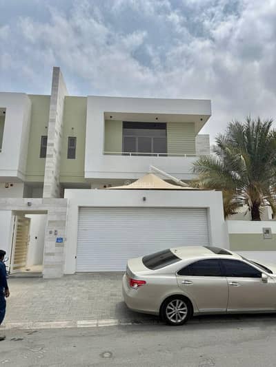 4 Bedroom Villa for Rent in Madinat As Sultan Qaboos, Muscat - 4 Bedrooms Villa For Rent Madinat As Sultan Qaboos, Muscat