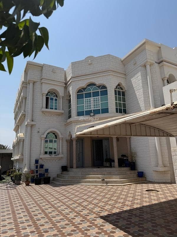 6 Bedrooms Villa For Sale in Al Maabilah, Muscat