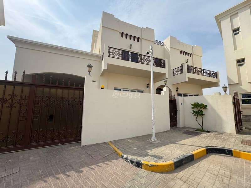 7 Bedrooms Villa For Rent Madinat As Sultan Qaboos, Muscat