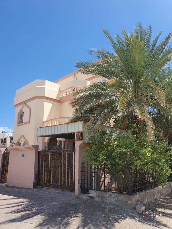 6 Bedrooms Villa For Sale in Al Amarat, Muscat