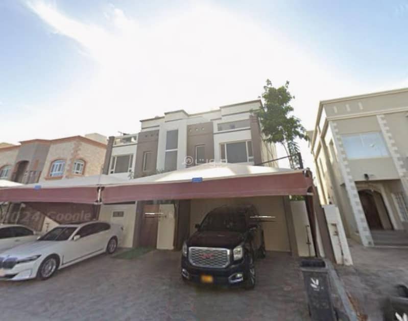 5 Bedrooms Villa For Rent in Al Mawaleh, Muscat