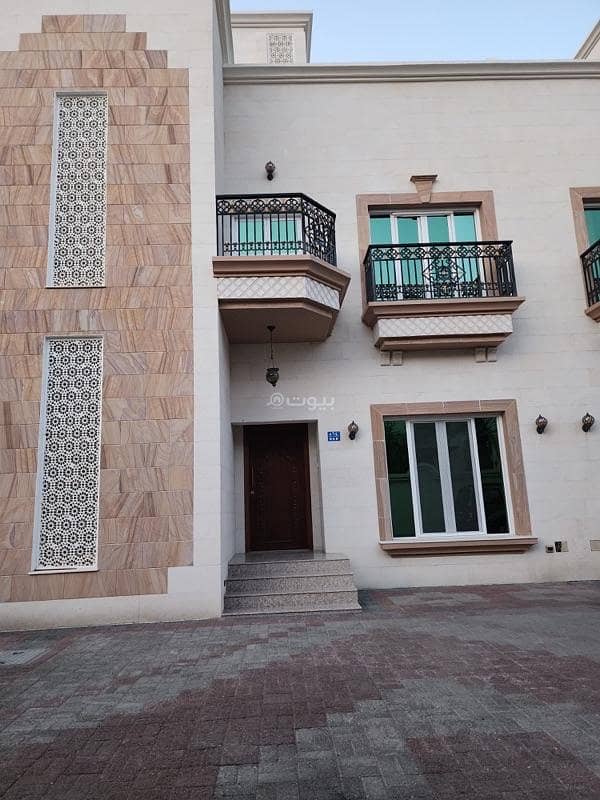 4 Bedrooms Villa For Rent Al Hail, Muscat