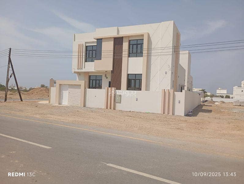 فيلا مكونة من 4 غرف نوم للبيع في بركة، الباطنة