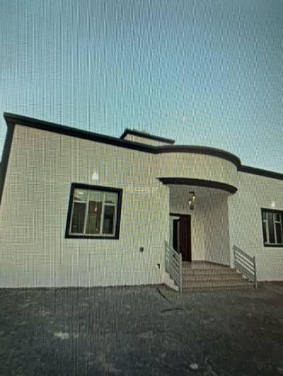 6 Bedroom Apartment for Sale in Al Amarat, Muscat - 6 Bedrooms Apartment For Sale in Al Amarat, Muscat