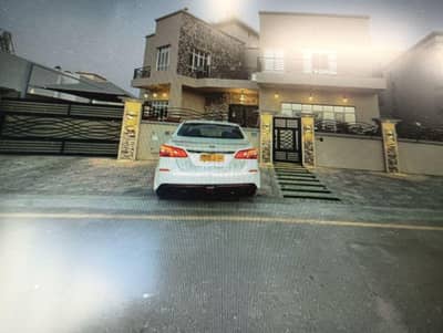 Commercial Building for Sale in Al Amarat, Muscat - Commercial Building For Sale in Al Amarat, Muscat