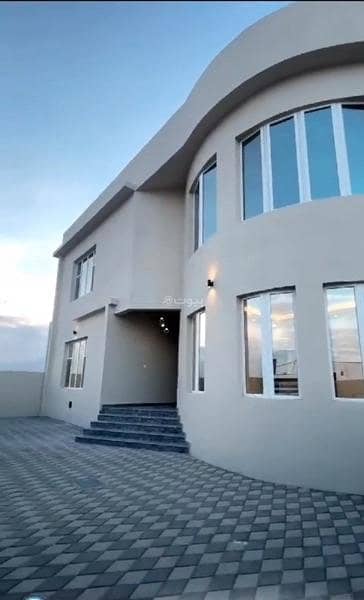 5 Bedroom Villa for Sale in Al Amarat, Muscat - 5 Bedrooms Villa For Sale Al Amarat, Muscat