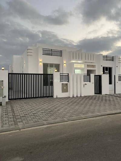3 Bedroom Villa for Sale in Barka, Al Batinah - 3 Bedrooms Villa For Sale in Barka, Al Batinah