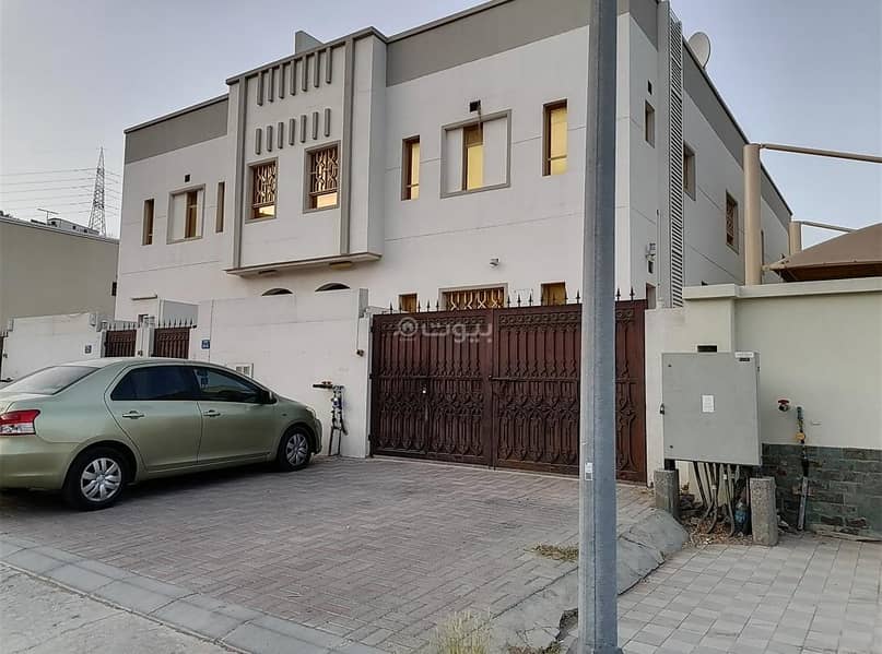شقة مكونة من 4 غرف نوم للإيجار في البوشري، مسقط شقة مكونة من 4 غرف نوم للإيجار في البوشري، مسقط