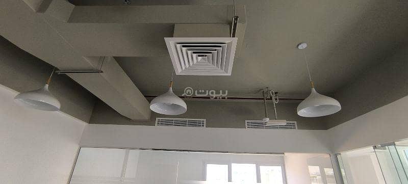 مساحة تجارية للإيجار في مدينــة السلطان قابوس، مسقط