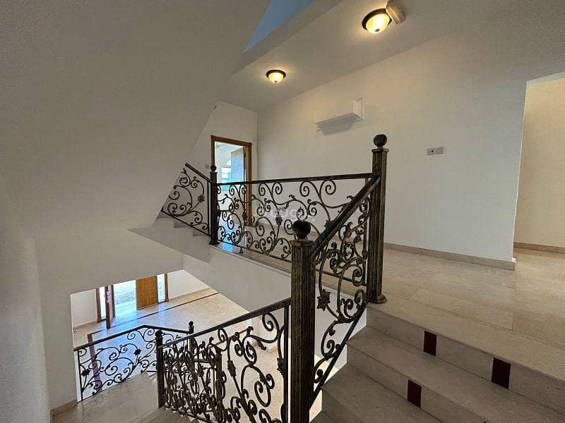 5 Bedroom Villa For Rent in Azaiba, Muscat
