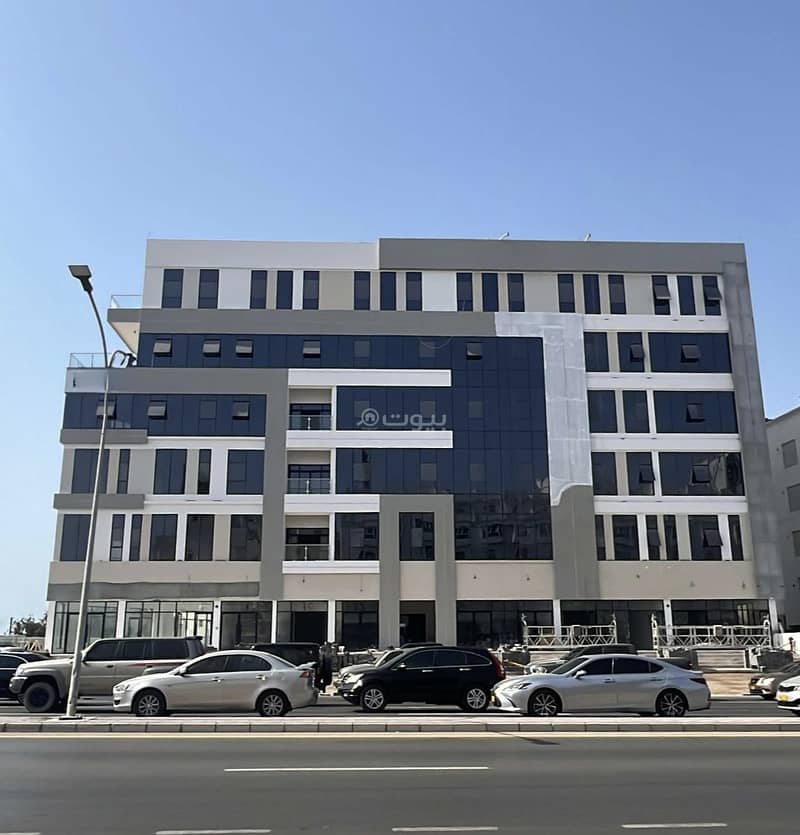 مساحة تجارية للإيجار في عذيبة، مسقط