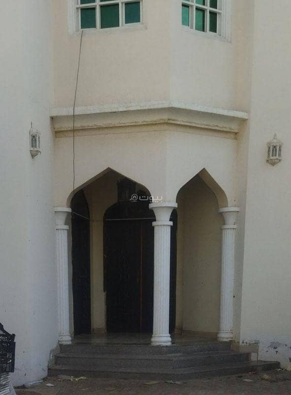 2 Bedrooms Villa For Rent in Al Hail, Muscat