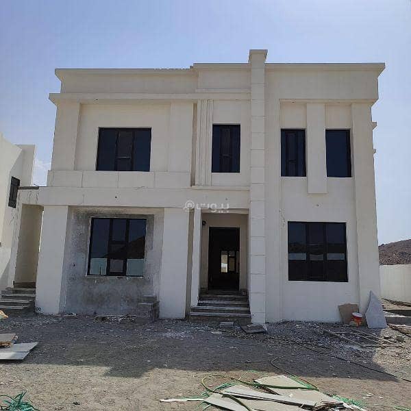 مبنى تجاري للبيع في بدبد، الداخلية