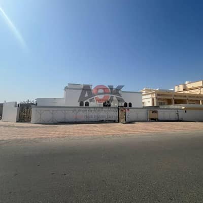 فیلا 3 غرف نوم للايجار في المعبيلة، مسقط - فيلا 3 غرف نوم للإيجار في المعبيلة، مسقط
