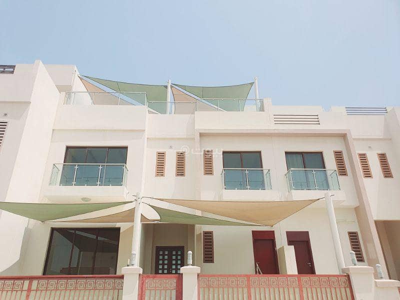 4 Bedrooms Villa For Rent Muscat Hills, Muscat