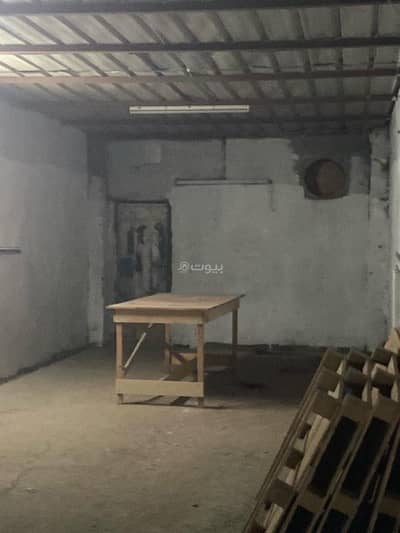 Garage for Rent in Al Amarat, Muscat - Garage For Rent in Al Amarat, Muscat