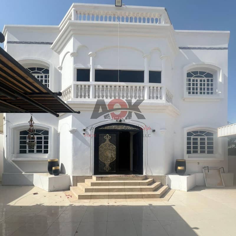 7 Bedrooms Villa For Rent in Al Maabilah, Muscat