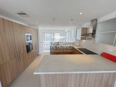 3 Bedroom Flat for Rent in The Wave (Almouj), Muscat - 3 Bedrooms Apartment For Rent The Wave (Almouj) Muscat