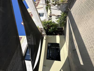 4 Bedroom Villa for Sale in Al Seeb, Muscat - 4 Bedrooms Villa For Sale in Al Seeb, Muscat