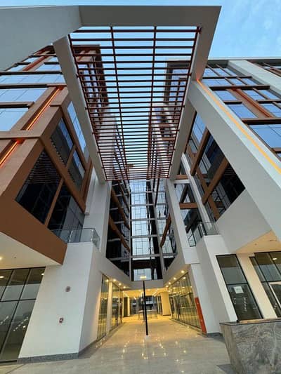 عقارات تجارية اخرى  للايجار في مسقط هيلز، مسقط - مساحة تجارية للإيجار في هضاب مسقط، مسقط