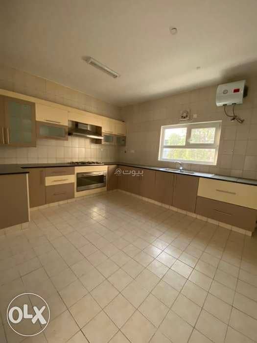 فيلا 3 غرف نوم للإيجار في قرم، مسقط