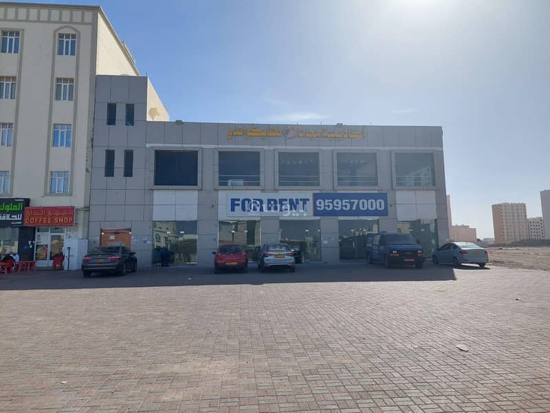 ممتلكات تجارية للإيجار في المعابل، مسقط