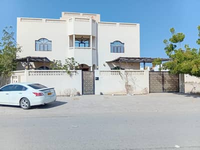 فیلا 8 غرف نوم للايجار في المعبيلة، مسقط - فيلا مكونة من 8 غرف نوم للإيجار في المعابيل، مسقط