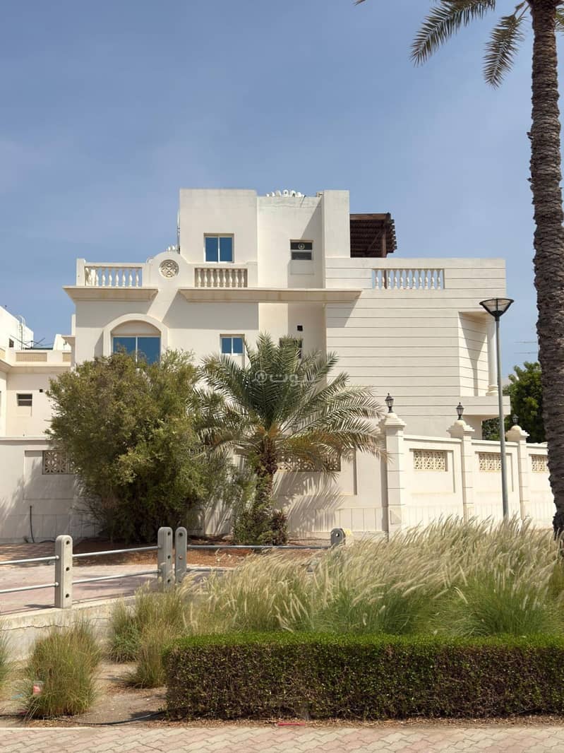 3 Bedrooms Villa For Rent in Qurum, Muscat 3 Bedrooms Villa For Rent in Qurum, Muscat