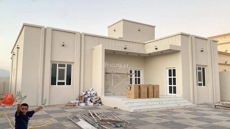 4 Bedrooms Villa For Sale in Al Kamil and Al Waafi, Al Sharqiya