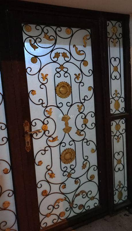 مبنى تجاري للإيجار في صلالة، ظفار مبنى تجاري للإيجار في صلالة، ظفار