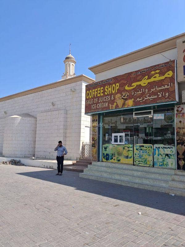 عقار تجاري للبيع في بركة، الباطنة