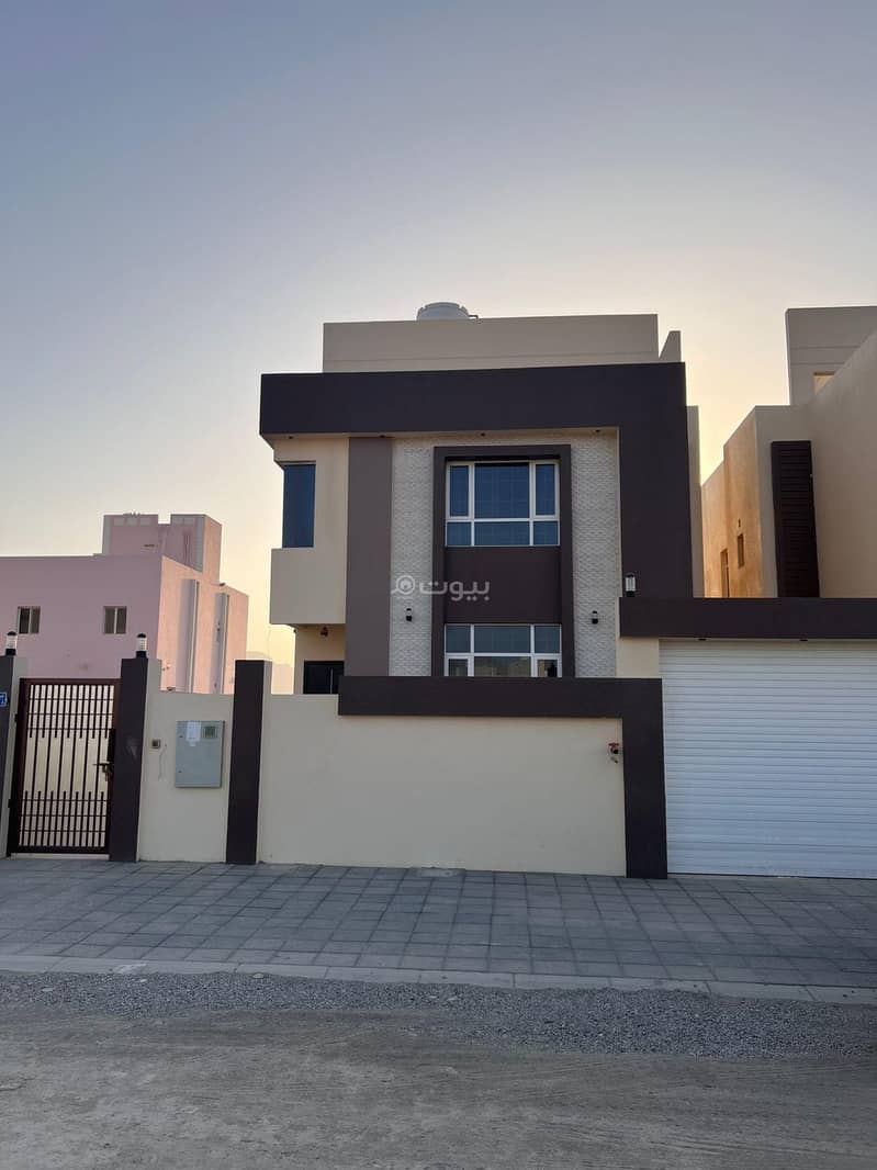 5 Bedrooms Villa For Sale Al Amarat, Muscat