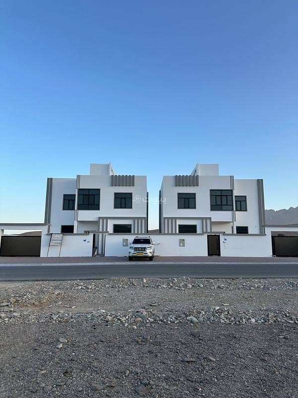 5 Bedrooms Villa For Sale in Al Amarat, Muscat 5 Bedrooms Villa For Sale in Al Amarat, Muscat