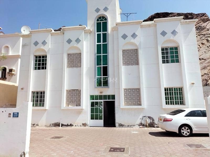 2 Bedrooms Apartment For Rent in Al Wadi Al Kabir, Muscat