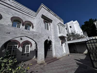 فیلا 5 غرف نوم للايجار في القرم، مسقط - فيلا 5 غرف نوم للإيجار في قرم مسقط