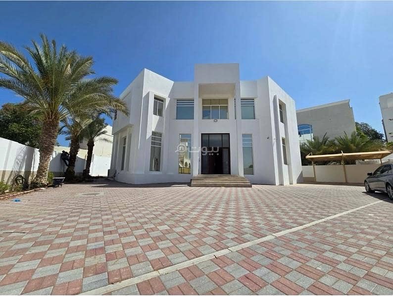 ڤيلا مكونة من 5 غرف نوم للإيجار في القرم مسقط