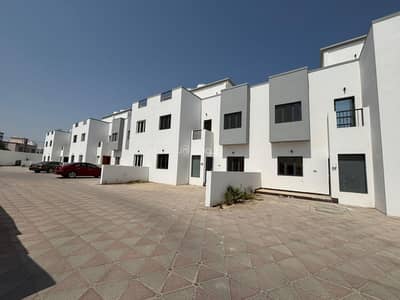 فیلا 5 غرف نوم للايجار في الموالح، مسقط - فيلا مكونة من 5 غرف نوم للإيجار في الموالح، مسقط