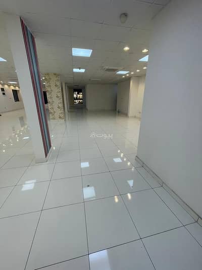 عقارات تجارية اخرى  للايجار في العذيبة، مسقط - عقار تجاري آخر للإيجار في عذيبة، مسقط