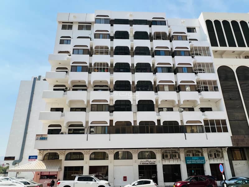 شقة بثلاث غرف نوم للإيجار في روي، مسقط